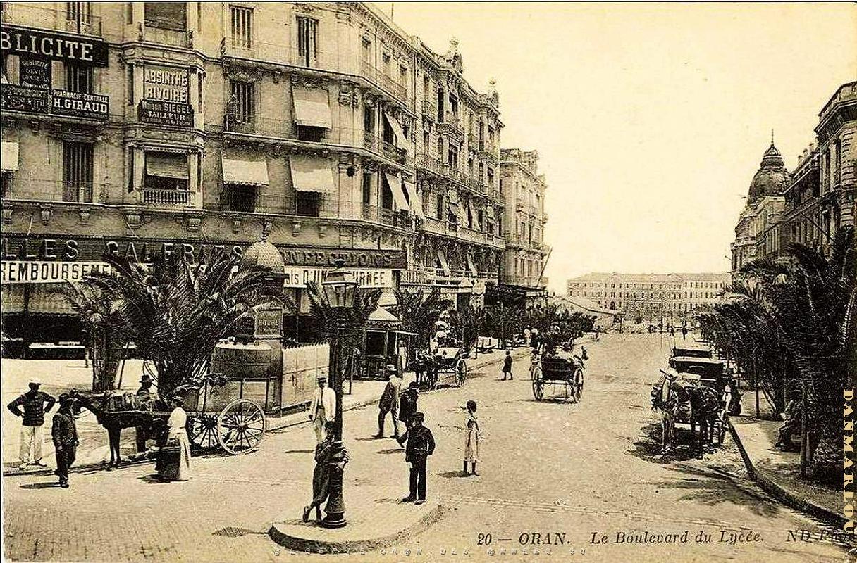 BG a- 055- Bd Gallieni.jpg